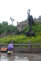 Crane statue at Yellow Crane Tower